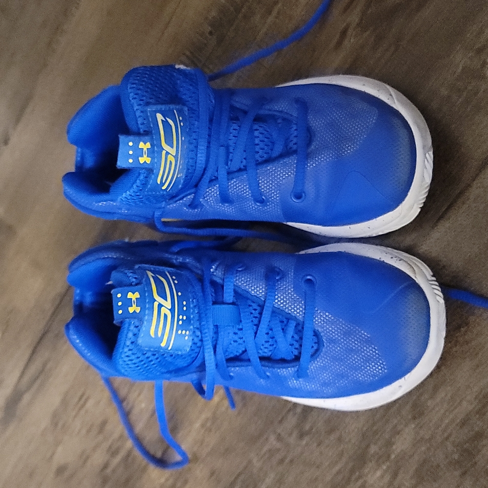Under armor shoes